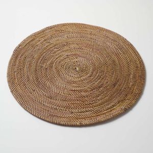 Erlend Rattan Charger